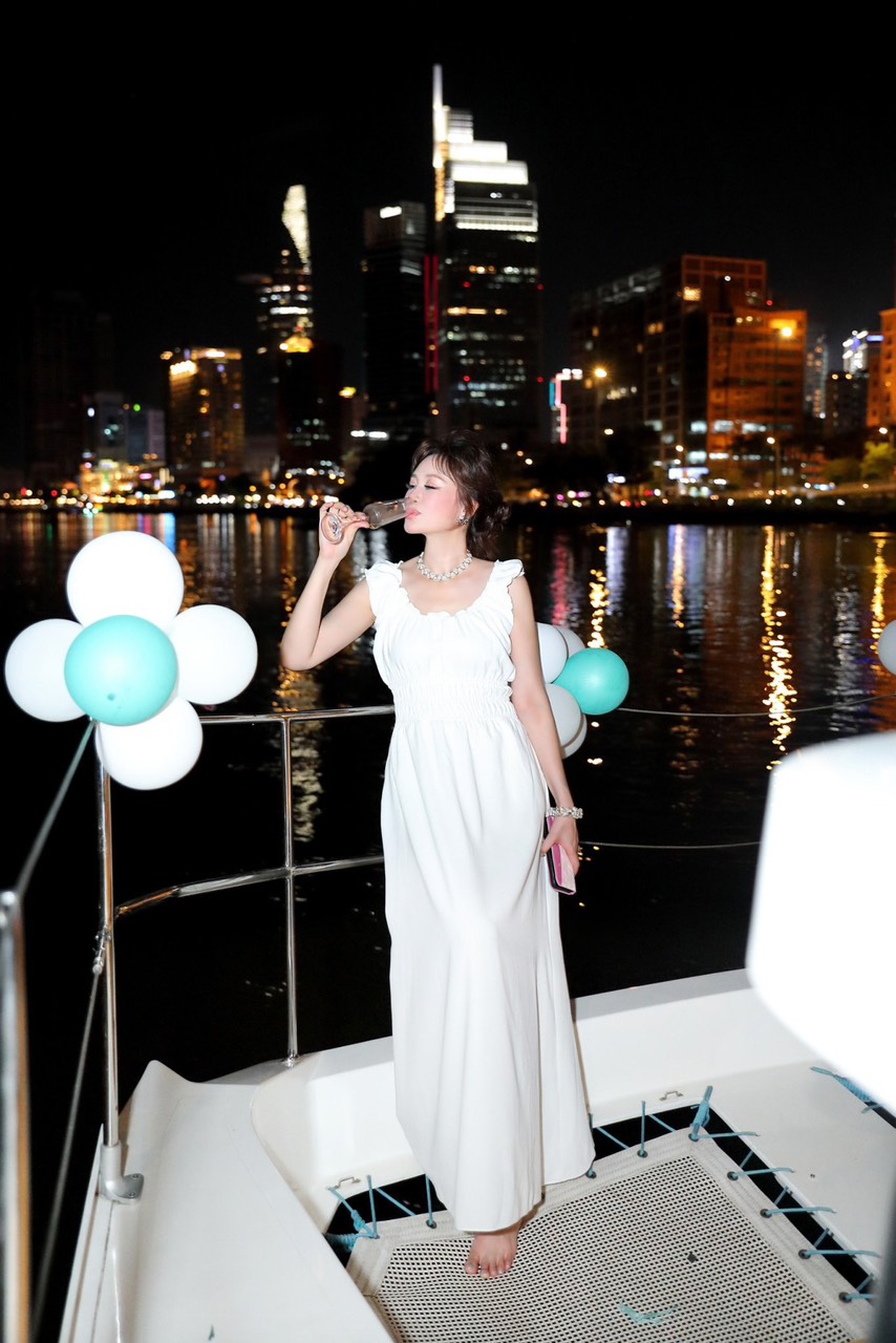 Hoa hậu Đàm Lưu Ly: Tôi đang ở trên đỉnh của hạnh phúc, chẳng cần gì hơn nữa - Ảnh 11.