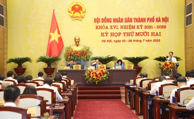 Hà Nội lấy phiếu tín nhiệm chủ tịch và các phó chủ tịch UBND thành phố - Ảnh 1.