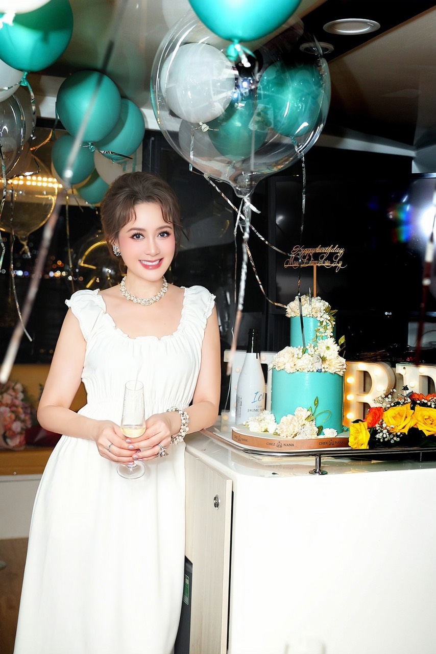 Hoa hậu Đàm Lưu Ly: Tôi đang ở trên đỉnh của hạnh phúc, chẳng cần gì hơn nữa - Ảnh 10.