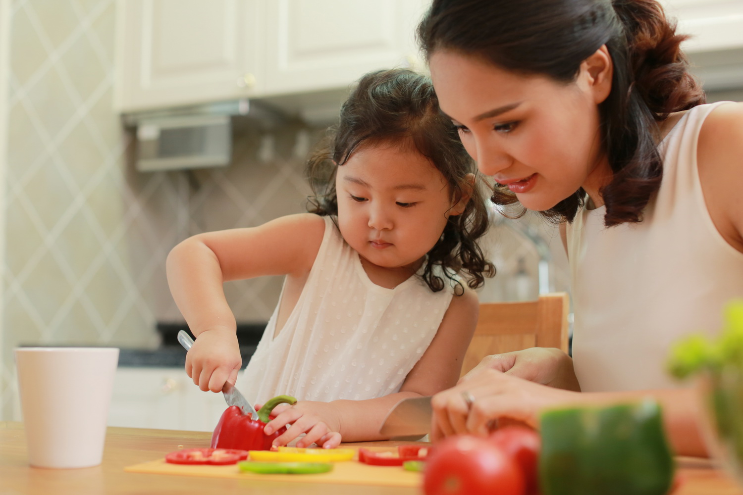  9 kỹ năng sống quan trọng cha mẹ cần dạy con, dù đi đâu trẻ cũng có thể sống tốt  - Ảnh 1.