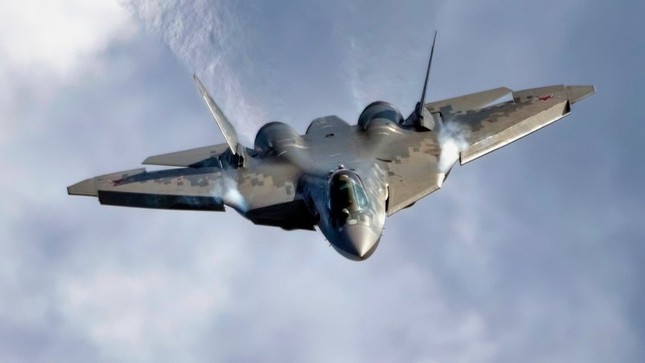 Nga có thể triển khai tiêm kích Su-57 để tấn công chiến đấu cơ F-16 ở Ukraine - Ảnh 1.