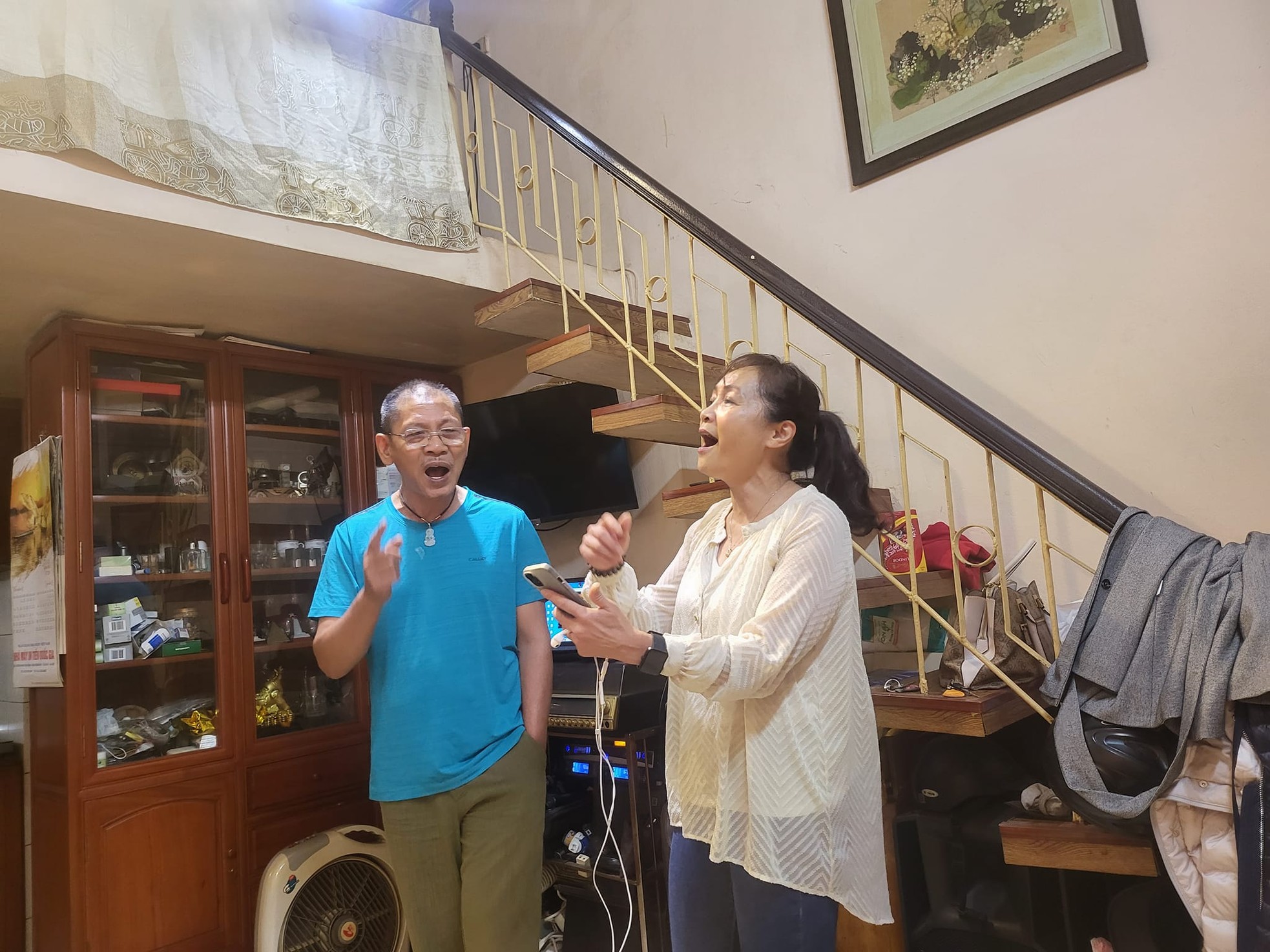 Từ công nhân trở thành quý ông hát, được phong NSND - Ảnh 6.