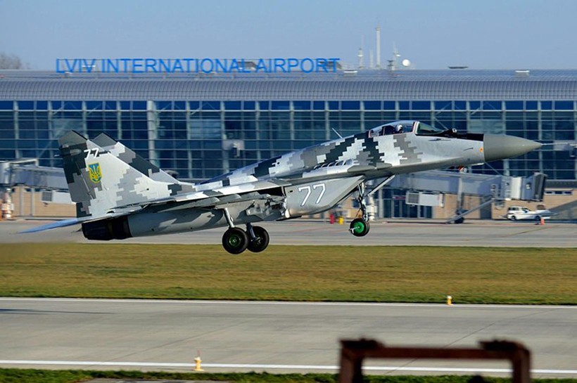 MiG-29 Ukraine không thể phát hiện hay đuổi kịp Su-35 - Ảnh 1.