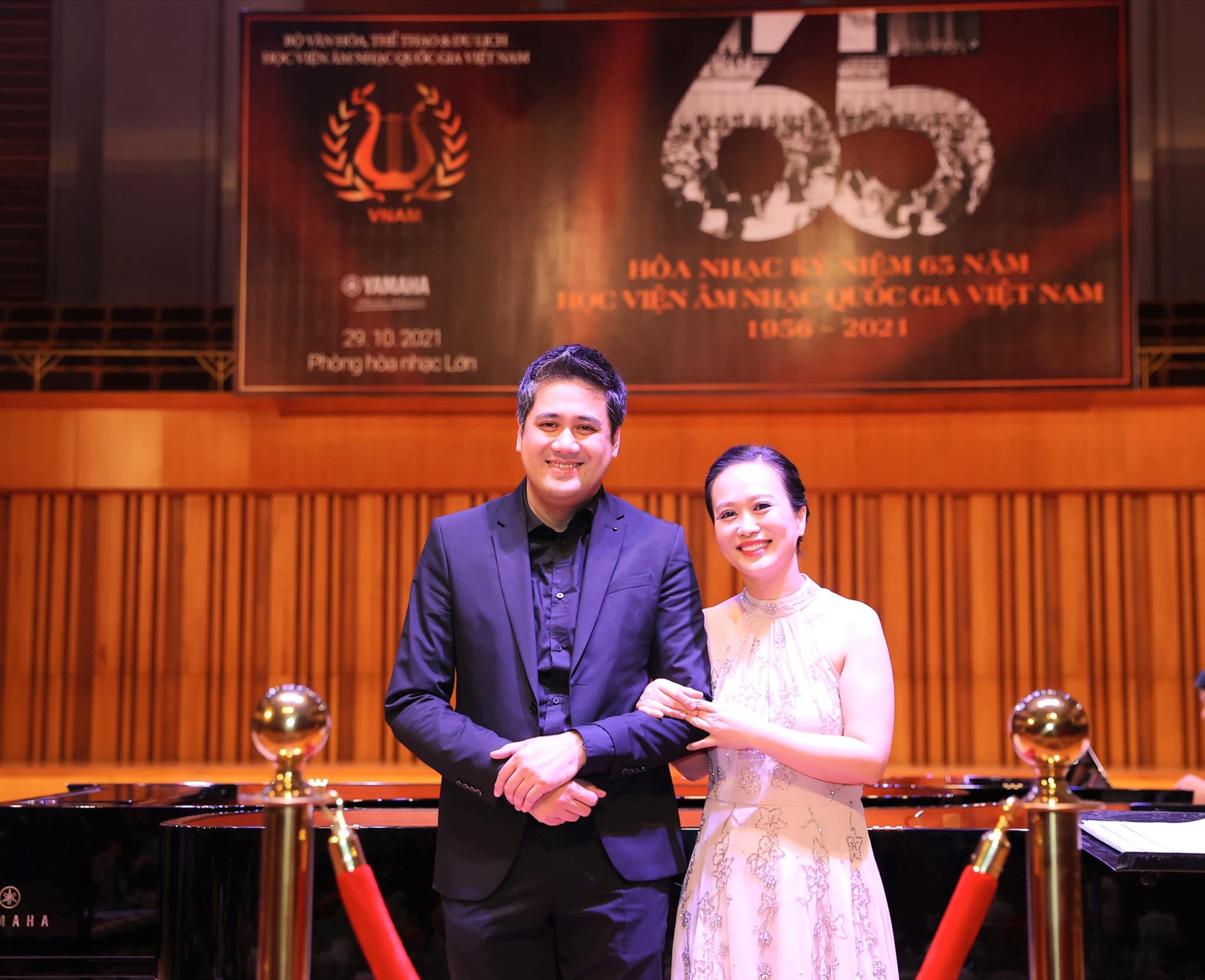 Con rể Phú Quang được phong NSND: Gia thế khủng, là Phó giám đốc trẻ nhất lịch sử Học viện Âm nhạc Quốc gia - Ảnh 5.