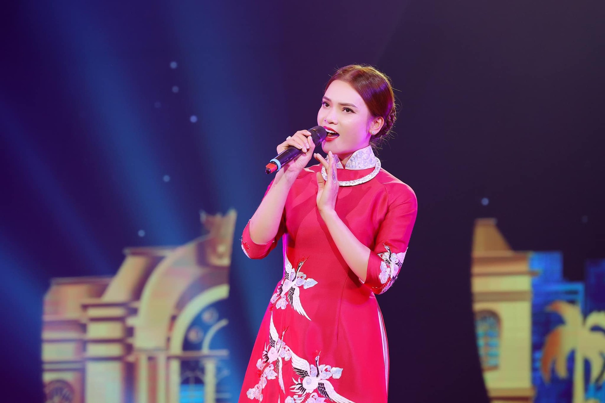 Chuyện ít biết về nữ ca sĩ Việt trẻ nhất sắp được phong Nghệ sĩ Nhân dân - Ảnh 3.