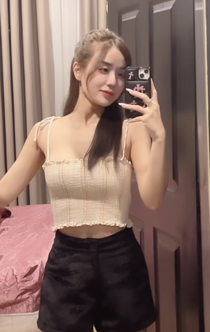 Sau khi xác nhận chuyện tình cảm, Cindy Lư - Đạt G bị soi loạt hint đang sống chung nhà? - Ảnh 1.