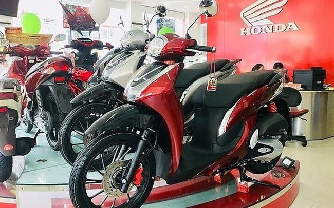 Nhiều xe máy hot như Honda SH , Vision, Air Blade…rục rịch tăng giá mạnh - Ảnh 2.