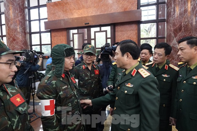 Quân y, công binh, huấn luyện viên và chó nghiệp vụ Biên phòng Việt Nam sang hỗ trợ Thổ Nhĩ Kỳ - Ảnh 1.