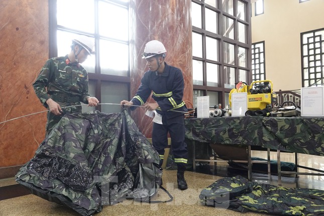 Quân y, công binh, huấn luyện viên và chó nghiệp vụ Biên phòng Việt Nam sang hỗ trợ Thổ Nhĩ Kỳ - Ảnh 9.