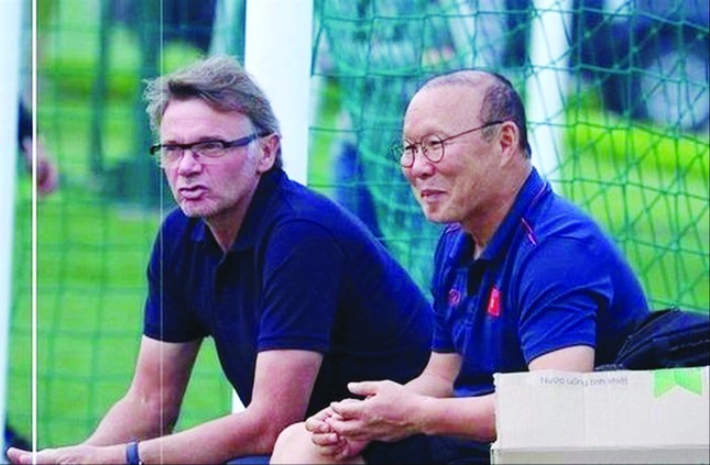 VFF sắp chốt hợp đồng với ông Philippe Troussier - Ảnh 1.