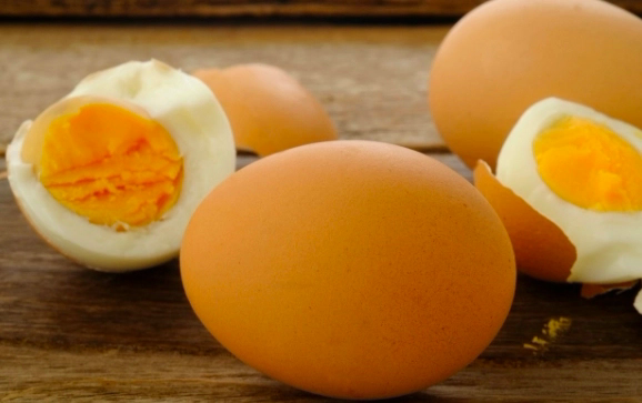 Trong 1 quả trứng luộc có chứa tận 3 vị thuốc - Ảnh 2.