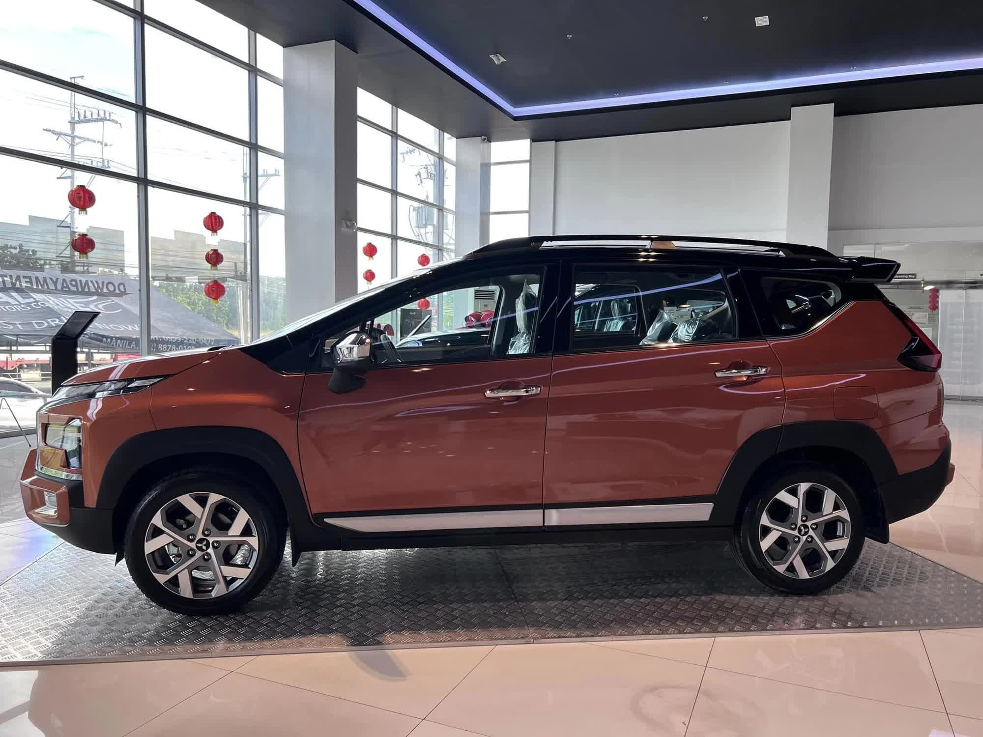 Mitsubishi Xpander Cross 2023 lần đầu lộ diện tại Việt Nam, sắp ra mắt với loạt thay đổi mới đe dọa Veloz Cross và XL7 - Ảnh 7.