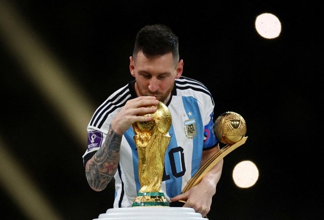 Messi chiếm ưu thế ở giải The Best - Ảnh 1.