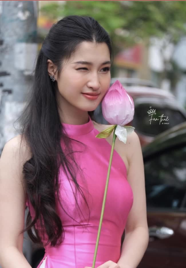 Phương Nhi và loạt ảnh xinh chuẩn thần tiên tỷ tỷ: Đẹp át cả Hoa hậu Việt Nam khi đụng hàng, ảnh cam thường gây bão - Ảnh 7.