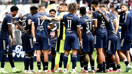 Ông chủ Chelsea sẽ trục vớt cựu vương Ligue 1? - Ảnh 2.