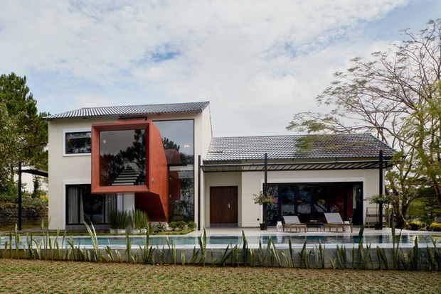 Ngắm trọn biệt thự của Adrian Anh Tuấn - Sơn Đoàn ở Lâm Đồng: Tọa lạc trên mảnh đất 6 hecta, thiết kế chuẩn khu nghỉ dưỡng trong mơ - Ảnh 6.