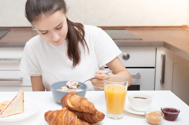 6 lợi ích bất ngờ nếu ăn lạc vào sáng sớm khi bụng đói - Ảnh 1.