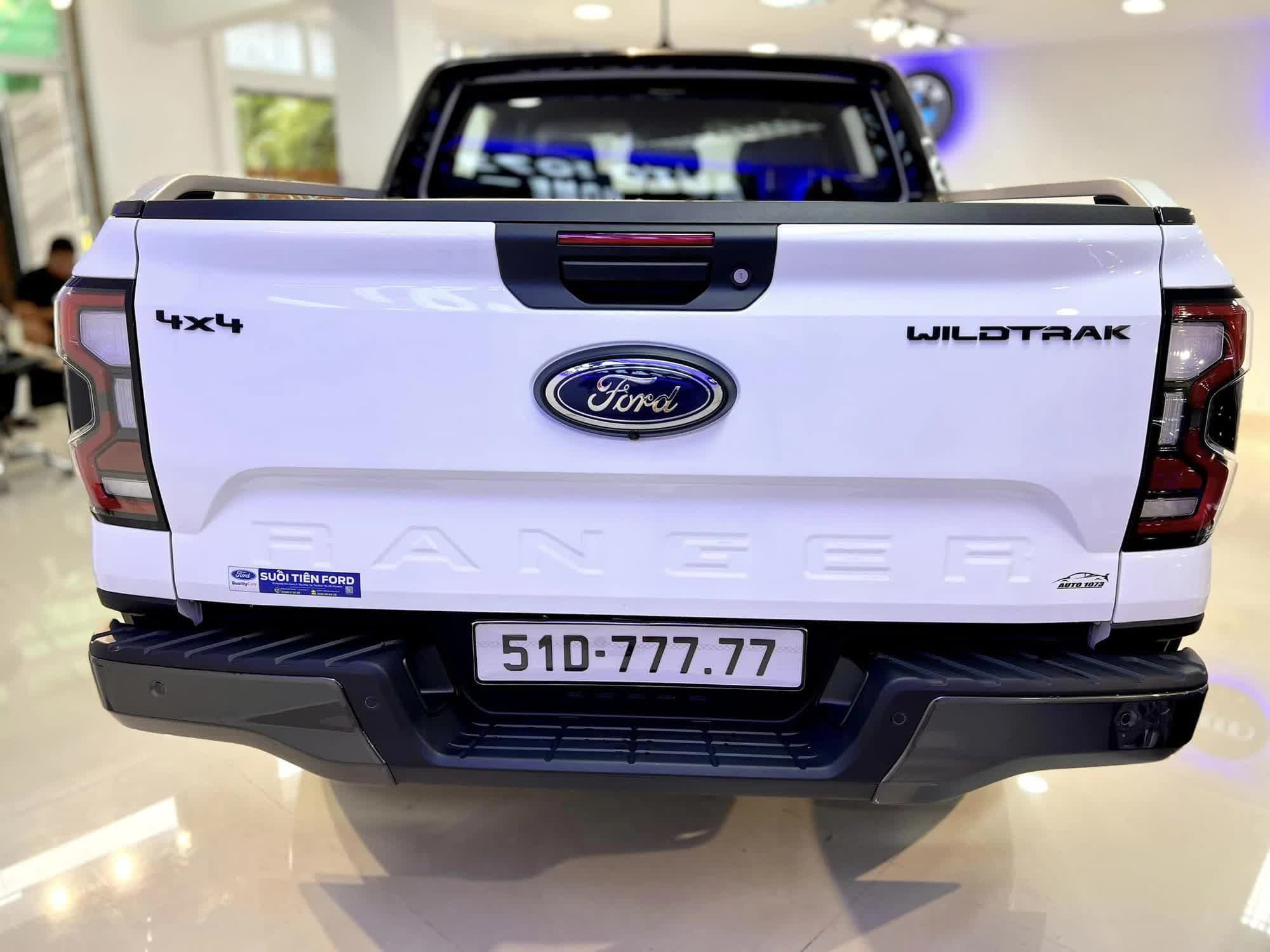 Ford Ranger biển ngũ quý 7 được rao bán giá 2,4 tỷ đồng: Chủ xe lãi hơn gấp đôi, đã có khách đặt cọc - Ảnh 4.