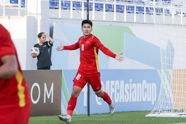 Dưới bàn tay người đặc biệt, U20 Việt Nam sẽ mang thêm niềm tin cho giấc mơ World Cup - Ảnh 2.
