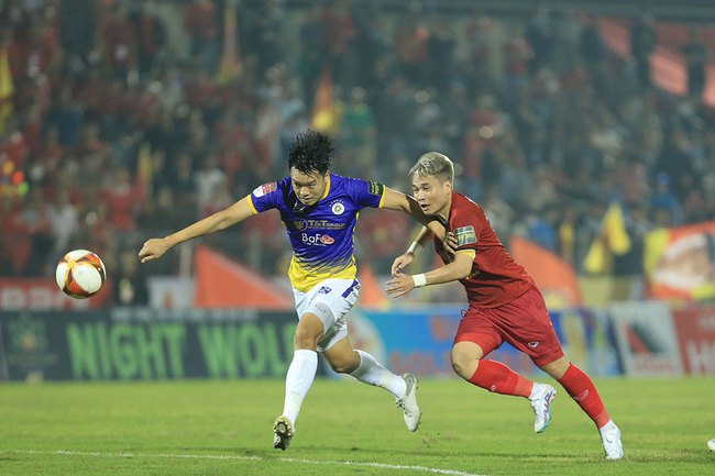 Bóng đá Việt Nam ngày 14/2: U20 Việt Nam lên đường tập huấn tại UAE - Ảnh 4. Bóng đá Việt Nam ngày 14/2: U20 Việt Nam lên đường tập huấn tại UAE - Ảnh 4.