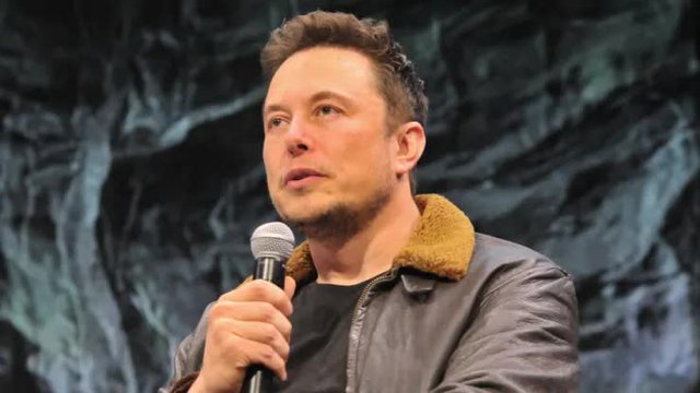 Tỷ phú Elon Musk: Trí tuệ nhân tạo (AI) còn “nguy hiểm hơn cả đầu đạn hạt nhân” - Ảnh 1.