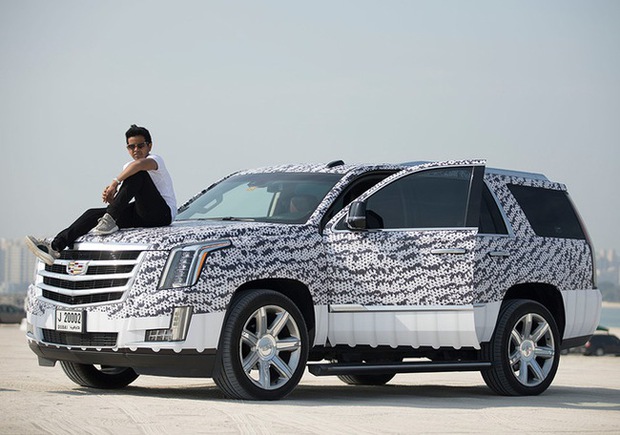 Đẳng cấp khác biệt của rich kid Dubai: Xây sở thú trong nhà, bọc xe bằng Louis Vuitton, sự xa hoa thuộc một tầm cao mới - Ảnh 10. Đẳng cấp khác biệt của rich kid Dubai: Xây sở thú trong nhà, bọc xe bằng Louis Vuitton, sự xa hoa thuộc một tầm cao mới - Ảnh 10.