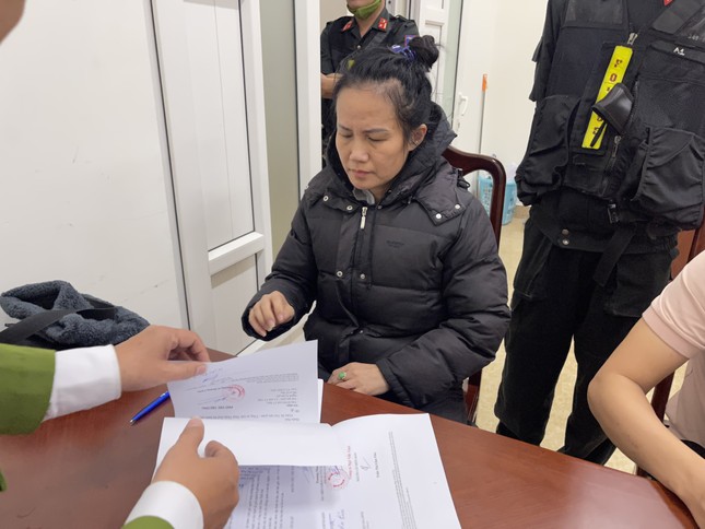 Hé lộ ‘bí mật’ bên trong quán karaoke có mức giá tiền phòng 300.000 đồng/giờ - Ảnh 1. Hé lộ ‘bí mật’ bên trong quán karaoke có mức giá tiền phòng 300.000 đồng/giờ - Ảnh 1.