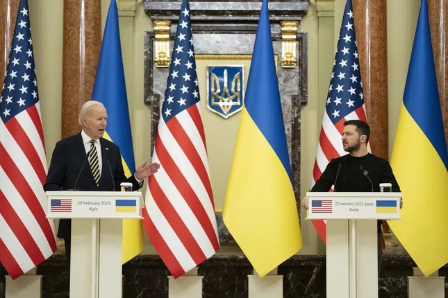 Chuyện hậu trường chuyến thăm bất ngờ của Tổng thống Biden đến Ukraine - Ảnh 14.