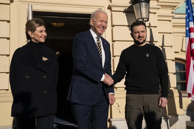 Chuyện hậu trường chuyến thăm bất ngờ của Tổng thống Biden đến Ukraine - Ảnh 5.
