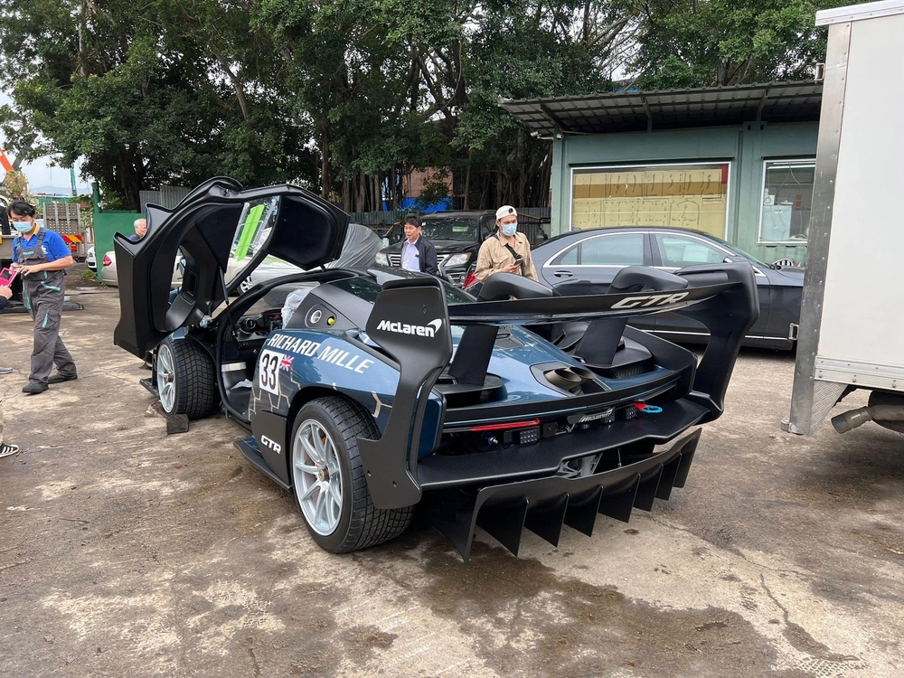 Cùng là McLaren Senna nhưng chiếc được đồn đoán về Việt Nam này khủng hơn xe của ông Đặng Lê Nguyên Vũ và Hoàng Kim Khánh - Ảnh 5.