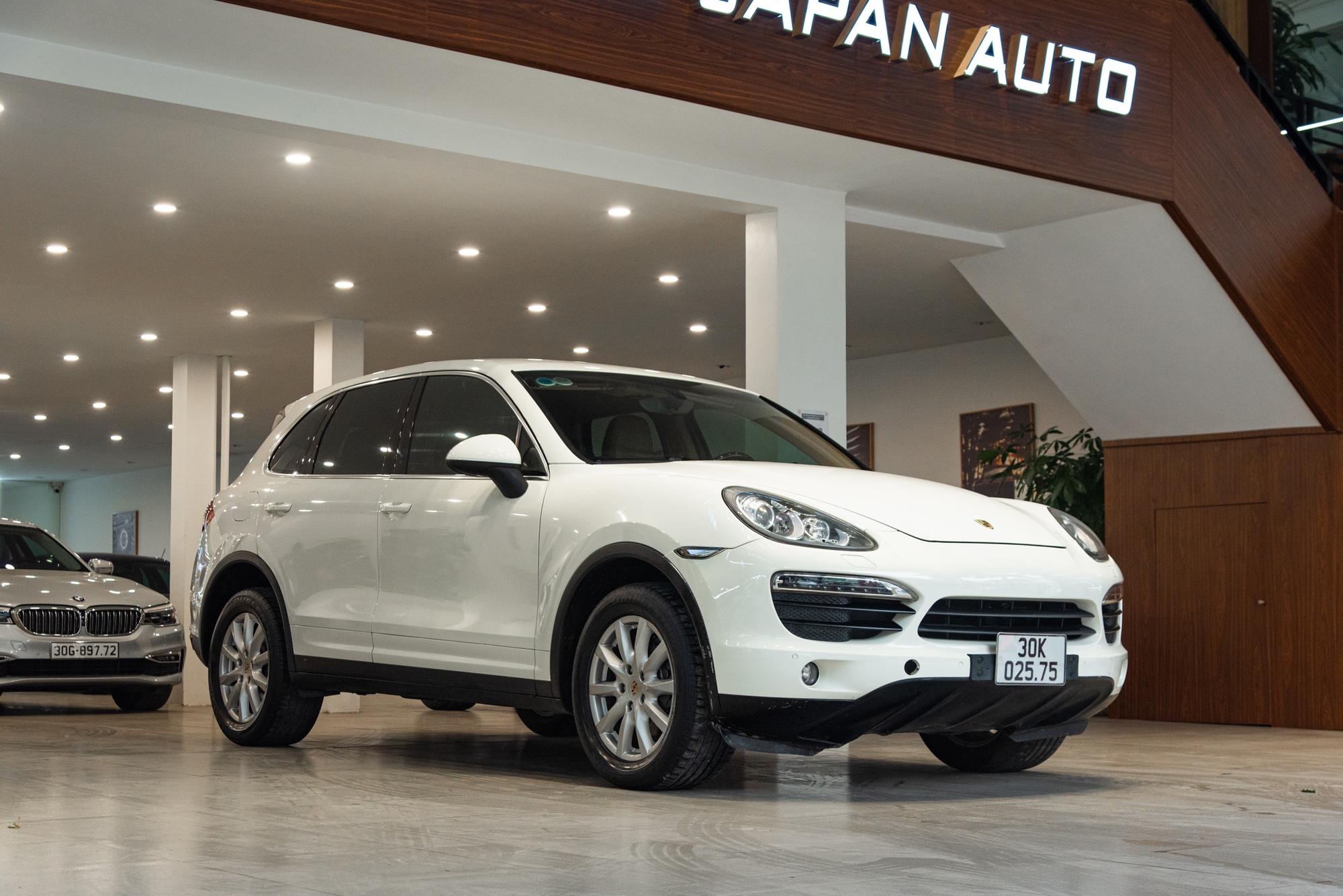 Muốn chơi Porsche Cayenne với giá bằng Camry mới tại Việt Nam thì đây là những gì mà bạn nhận được - Ảnh 25.