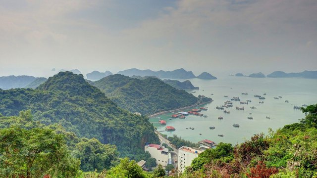 Chuyên trang du lịch bình chọn 10 địa danh đẹp nhất Việt Nam năm 2023: Có nơi được mệnh danh là Tiểu Vạn lý trường thành - Ảnh 3.