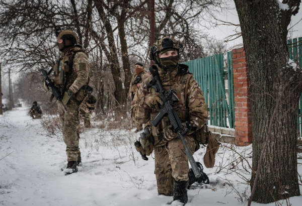 Xung đột ở Ukraine: Nga thay đổi chiến thuật tại điểm nóng Bakhmut? - Ảnh 1.