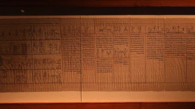 Ai Cập công bố cuốn sách còn nguyên vẹn từ 2.000 năm trước: Nhìn chữ “đọc vị” người viết - Ảnh 11.