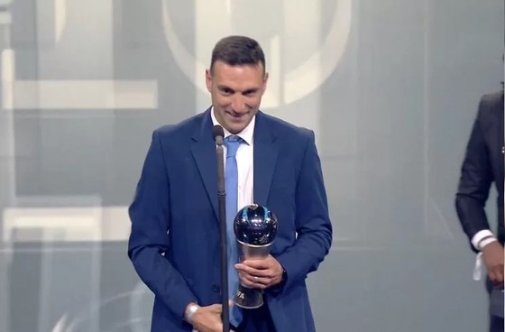 Lionel Scaloni được vinh danh là HLV xuất sắc nhất FIFA 2022 - Ảnh 2.