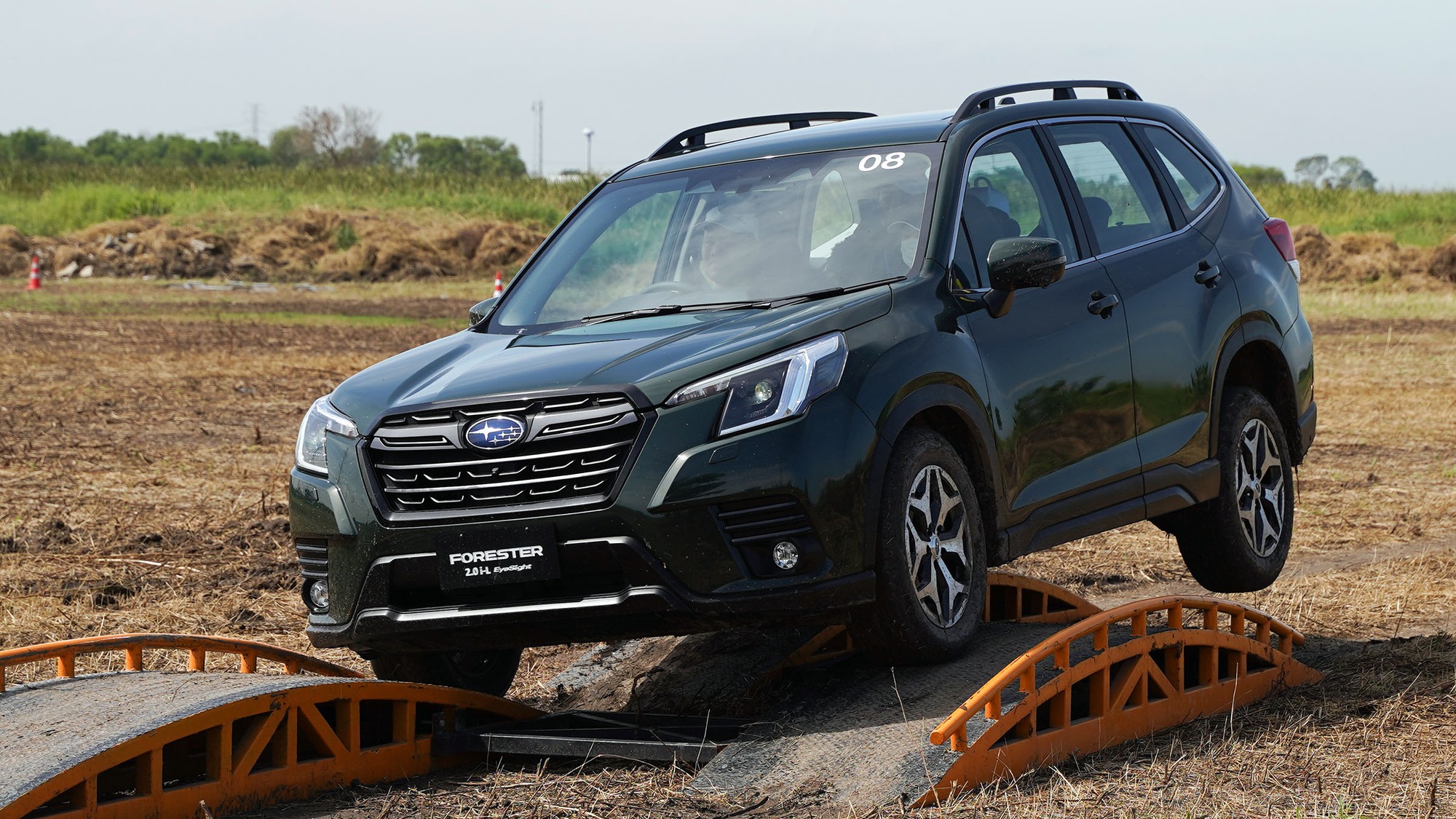 Subaru Forester xả hàng đợt cuối, mức giảm lên tới hàng trăm triệu đồng - Ảnh 2.