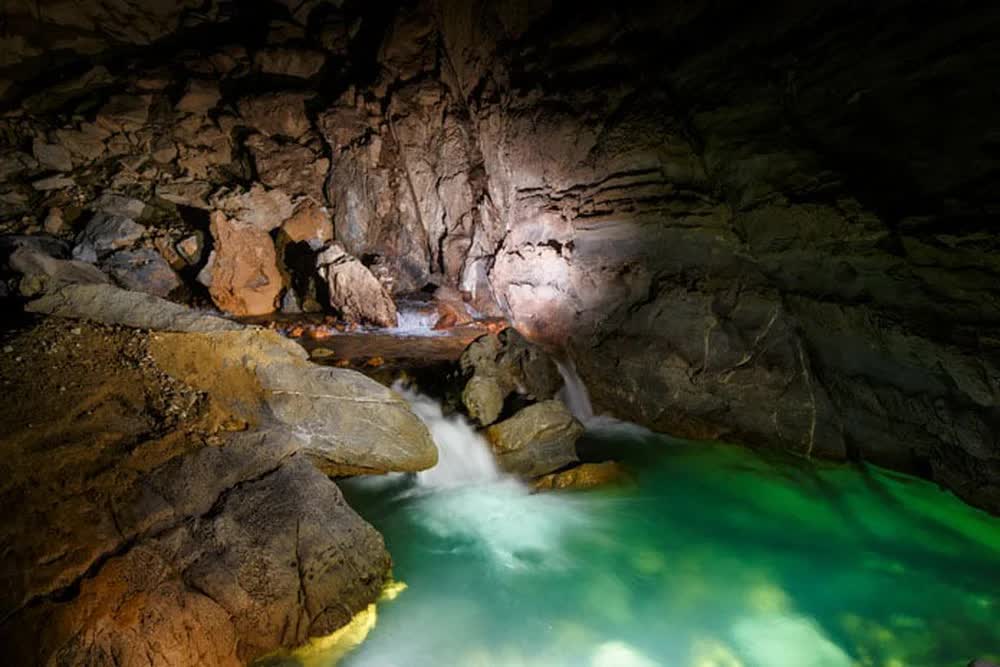 CNN trầm trồ trước 7 hang động đẹp nhất Việt Nam - Ảnh 3.
