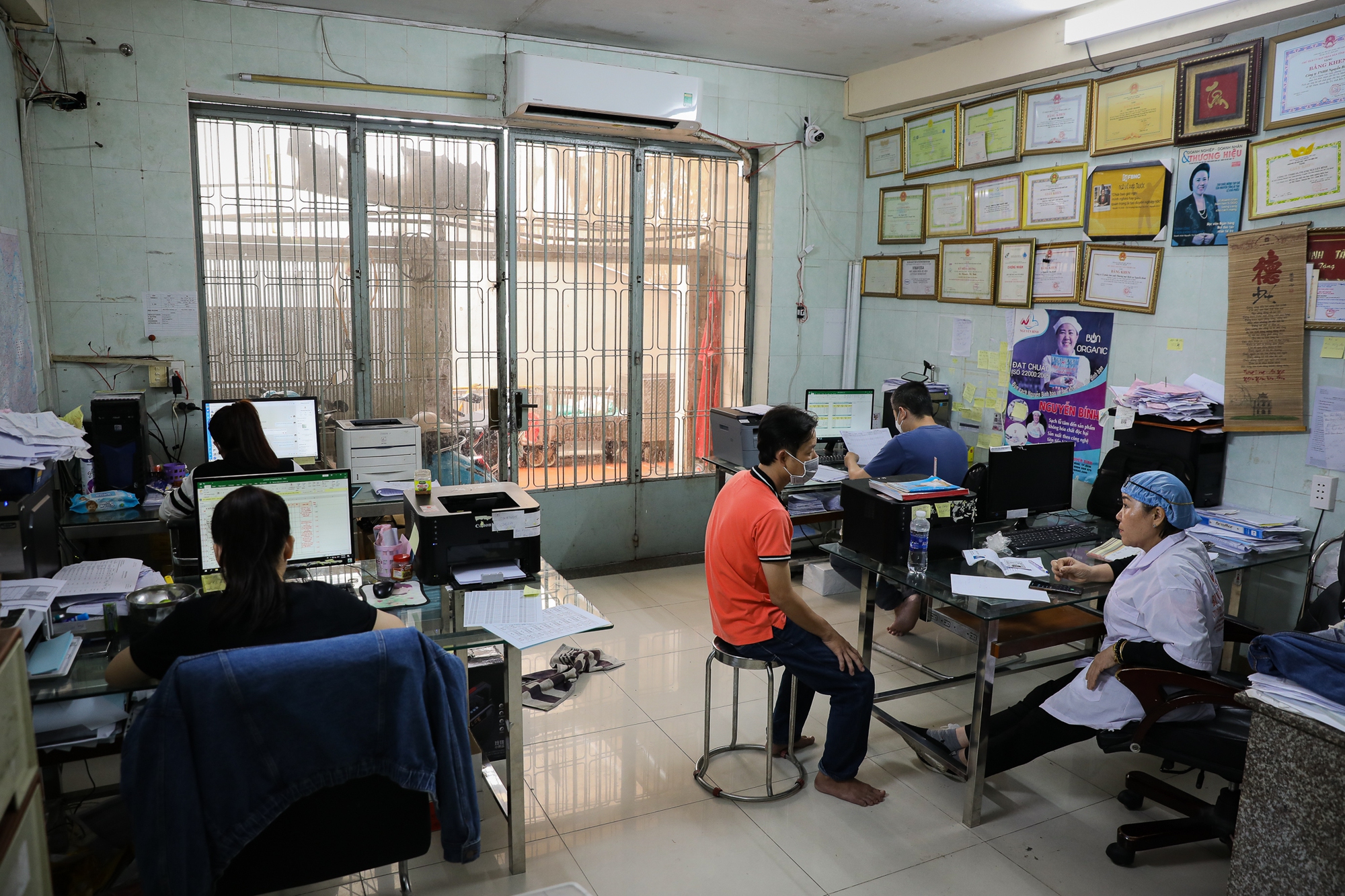 Cảnh làm hơn công nhân, ngày ăn một bữa của bà chủ bún hàng hiệu - từng lên Shark Tank gọi vốn trăm tỷ - Ảnh 14.