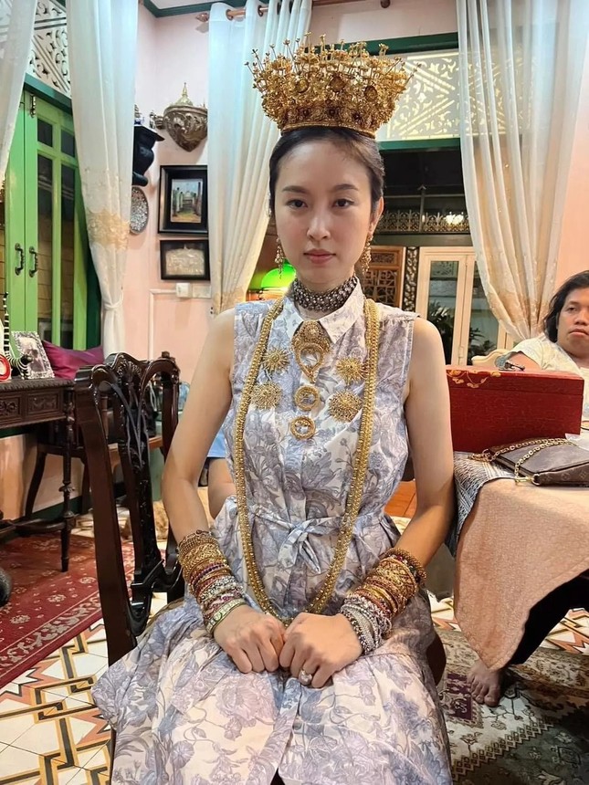 Hoa hậu chuyển giới đẹp nhất Thái Lan kết hôn với bạn trai doanh nhân - Ảnh 5.