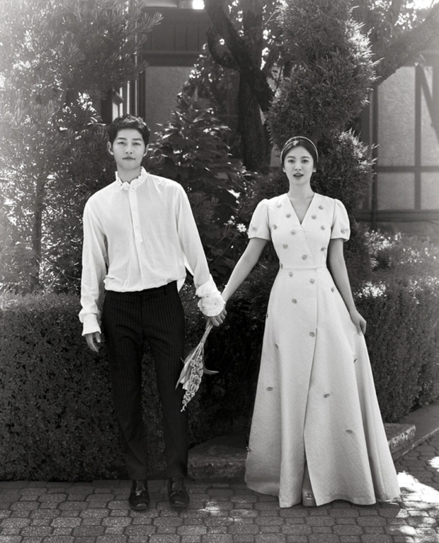 Lời thề nguyện của Song Joong Ki trong 2 lần kết hôn giống nhau đến lạ, chỉ có 1 điểm hoàn toàn khác biệt - Ảnh 5.