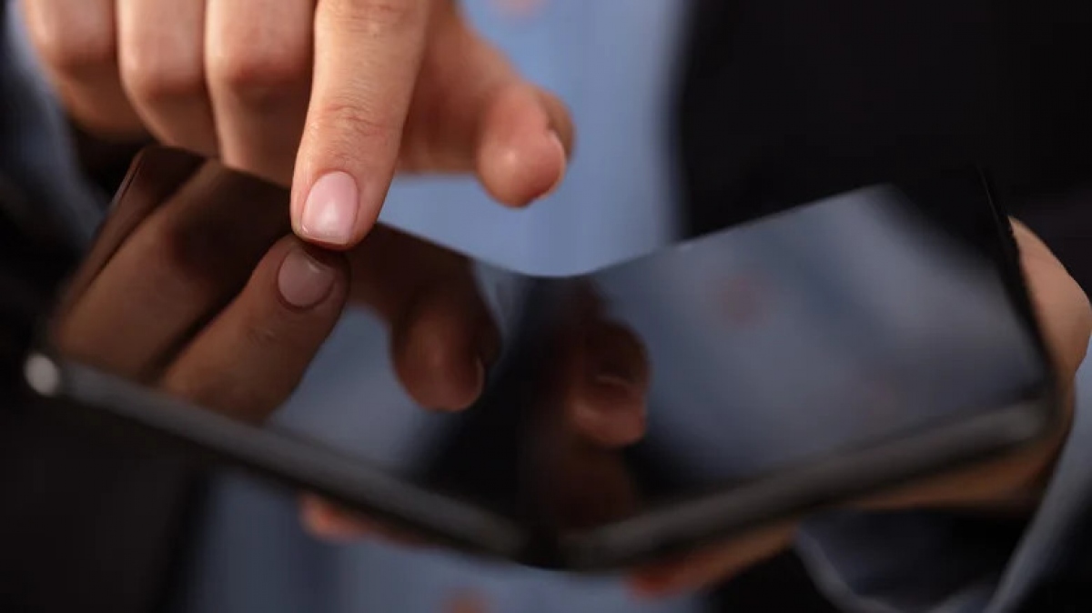Rò rỉ thông tin về điện thoại gập mới của OnePlus  - Ảnh 1.
