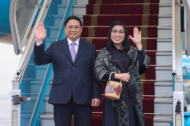 Thủ tướng Phạm Minh Chính và Phu nhân lên đường thăm chính thức Singapore và Brunei - Ảnh 1.