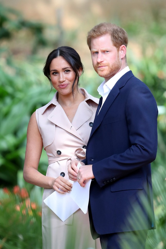 Harry và Meghan Markle bị kiện - Ảnh 2.