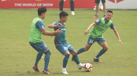 Đỗ Hùng Dũng: Đội tuyển quốc gia phải học hỏi, cạnh tranh sòng phẳng cùng U23 Việt Nam - Ảnh 1.