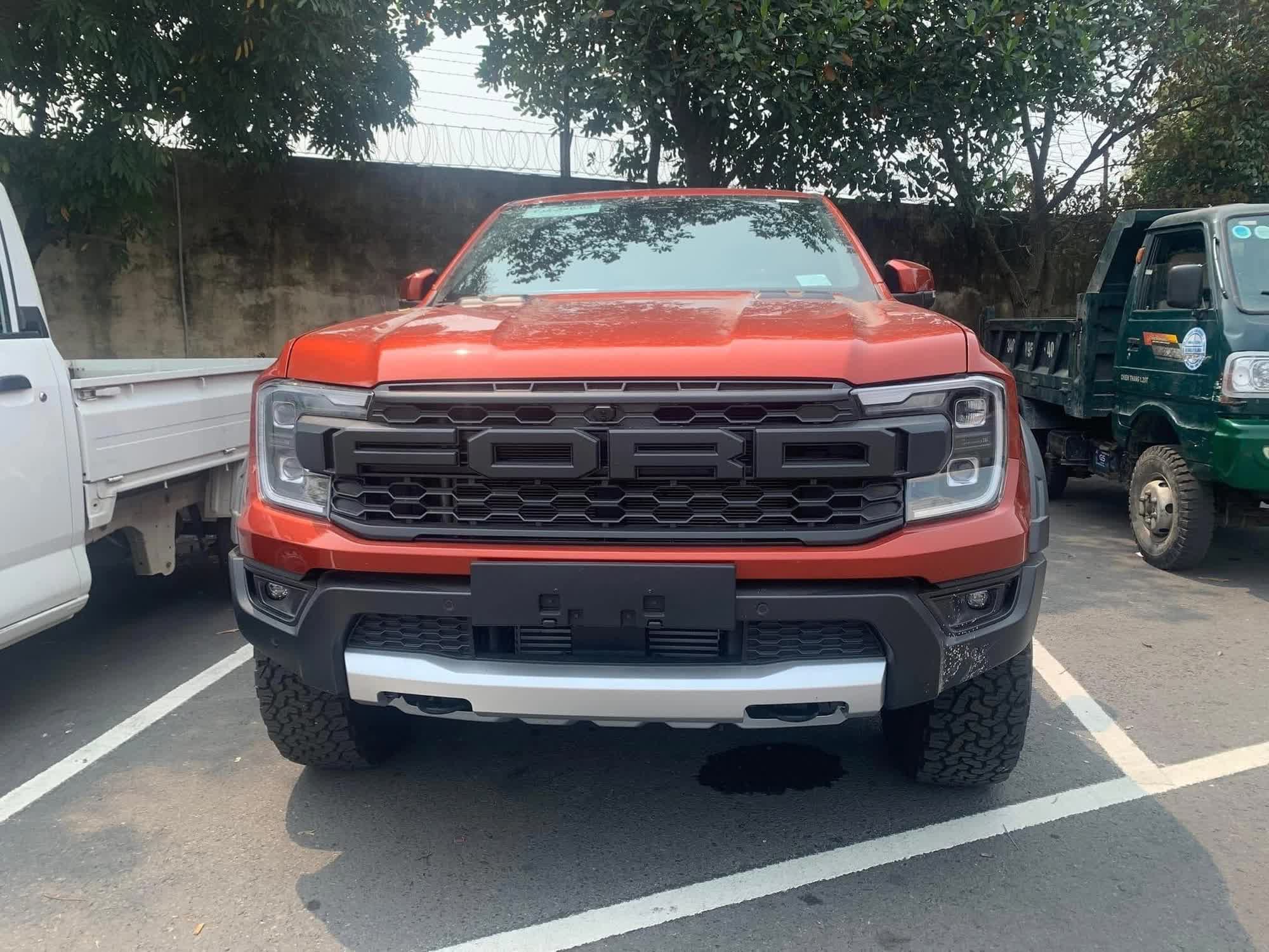 Ford Ranger Raptor 2023 đã ra biển số tại Việt Nam, để lộ trang bị khủng nhưng lại thiếu một chi tiết gây thắc mắc - Ảnh 8.