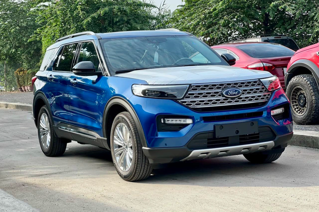 Đại lý báo Ford sắp tăng giá một loạt SUV ở Việt Nam: Everest gần chạm mốc 1,5 tỷ, Explorer đắt kỷ lục - Ảnh 2.