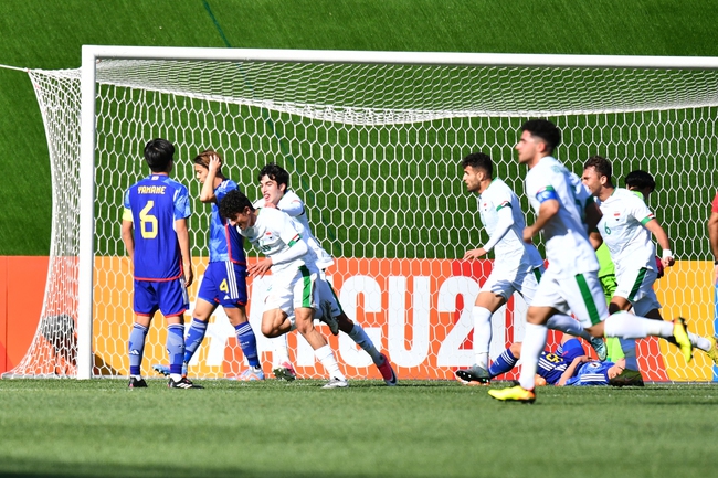 Dính đòn chớp nhoáng, U20 Nhật Bản thêm 1 lần gục ngã ở bán kết giải châu Á - Ảnh 1.
