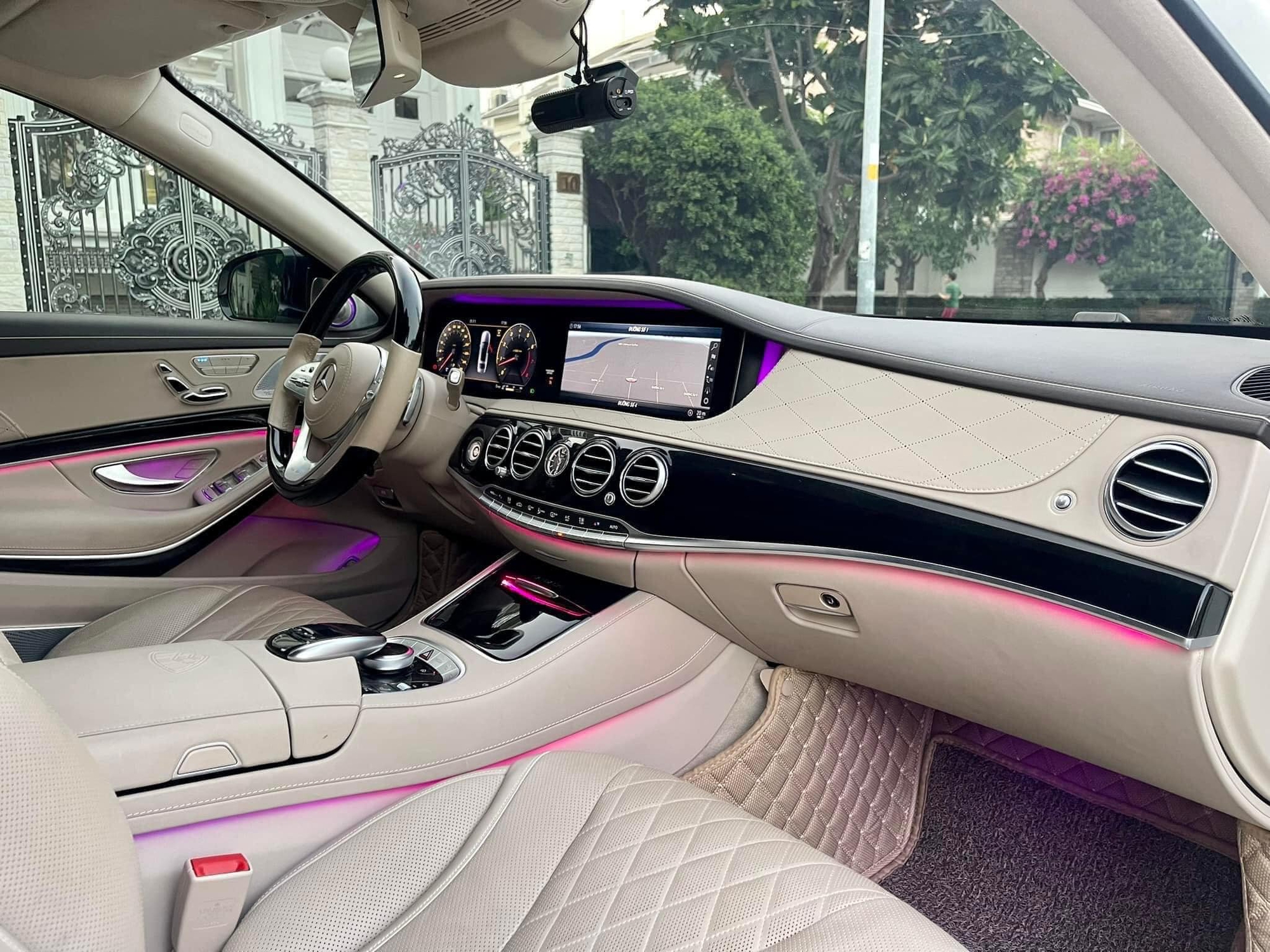 Đã Maybach lại còn ngũ quý 2, chiếc S 450 này đi 3 năm bán lại giá gần bằng xe mới - Ảnh 4.