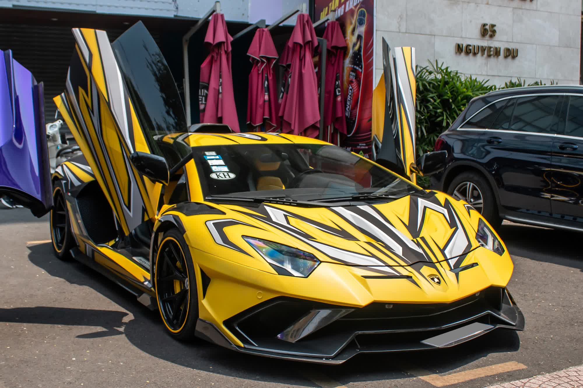 Chủ cũ tốn tiền tỷ và cả tháng trời độ Lamborghini Aventador độc nhất Việt Nam, đại gia An Giang mua về chỉ dán lại là thành xe mới mang dấu ấn cá nhân - Ảnh 5.