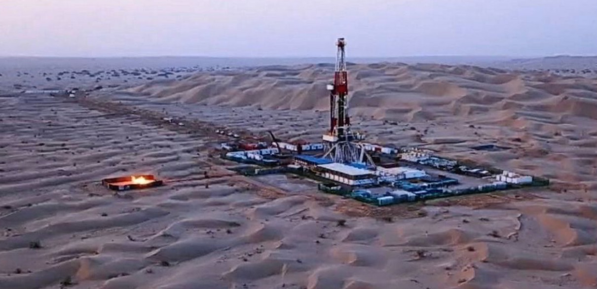 Trung Quốc lập kỷ lục độ sâu mới về giếng khoan dầu ở châu Á - Ảnh 1.